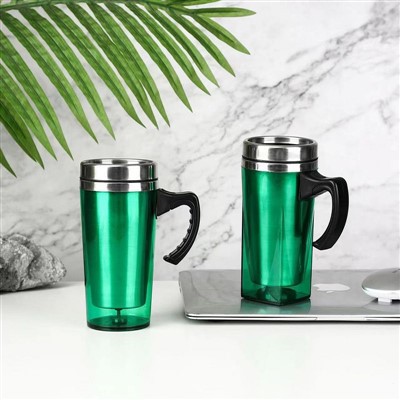 Tasse de voyage en plastique avec poignée et couvercle