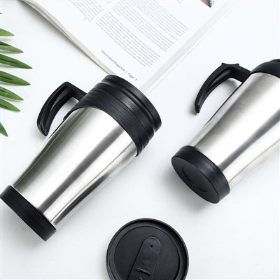Tasse de voyage en plastique avec couvercle et poignée
